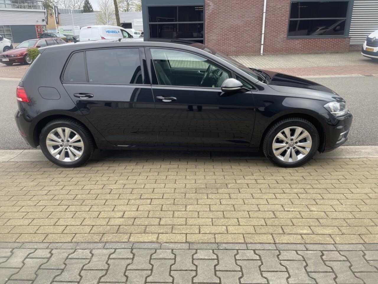 Volkswagen GOLF 1.0 TSI Comfortline, NL auto met NAP, Carplay