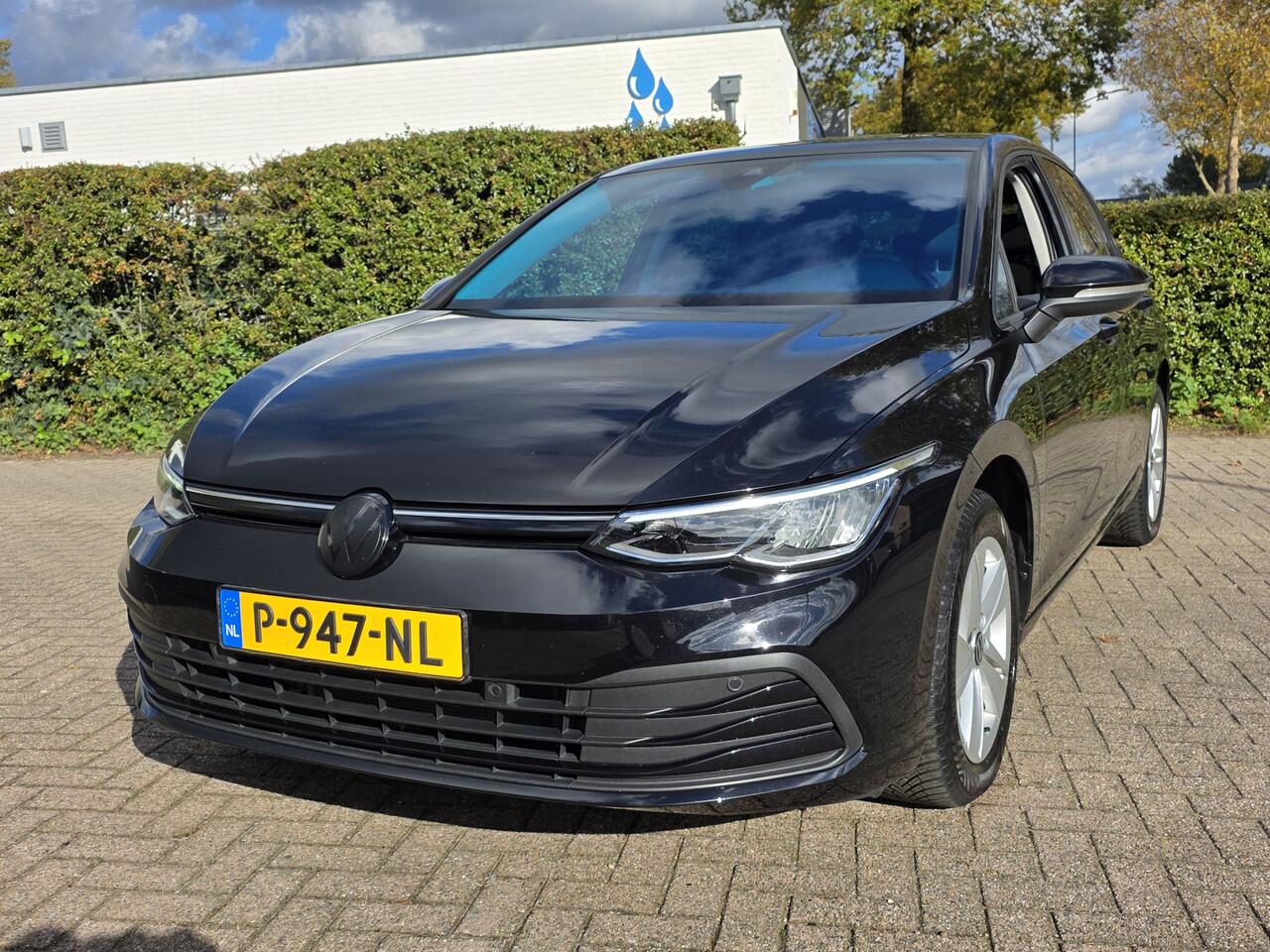 Volkswagen GOLF 1.0 TSi, NL auto! Carplay! Digi Dash! Spoilerset! Zondag OPEN!