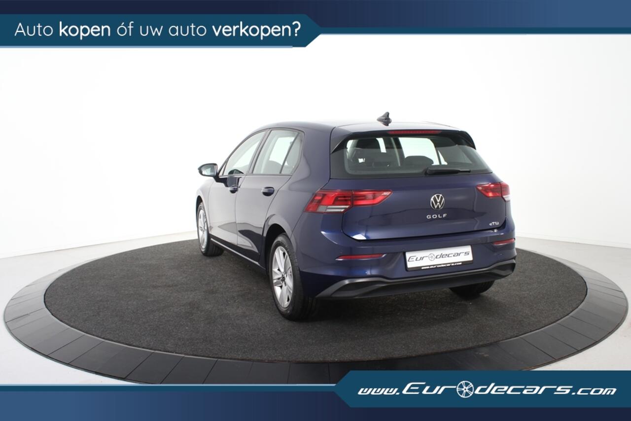 Volkswagen GOLF 1.0 eTSI Life *1ste Eigenaar*Navigatie*Ambiente*
