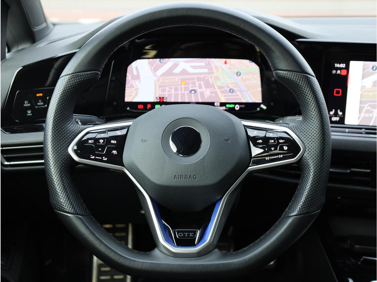 Volkswagen GOLF GTE 1.4 eHybrid 245PK | Head-up | Camera | IQ Light Matrix LED | Carplay/Android | 18"Inch |