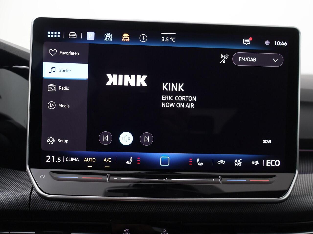 Volkswagen GOLF 8 GTE 1.5 eHybrid 200 kW / 272 PK Hatchback 6-DSG | Panoramadak | Black Style |