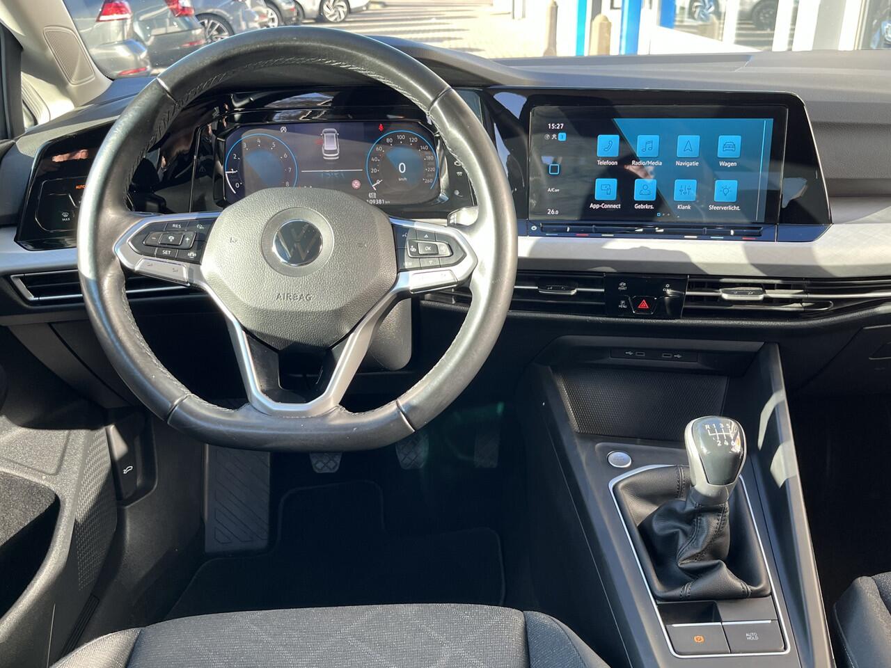 Volkswagen GOLF Variant 1.0 TSI Life / TREKHAAK/ PARK.SENSOREN V+A/ ACC/ APP-CONNECT/ NAVI/ DIGITAL DASH/ LANE-ASSIST/ DAB/ CLIMA/ ISOFIX/ 16'' LMV