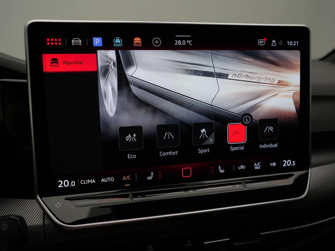 Volkswagen GOLF 2.0 TSI GTI Clubsport 300 pk DSG | Panoramadak | Harman/Kardon | Adaptief sportonderstel | Rondomzicht camera | IQ Light