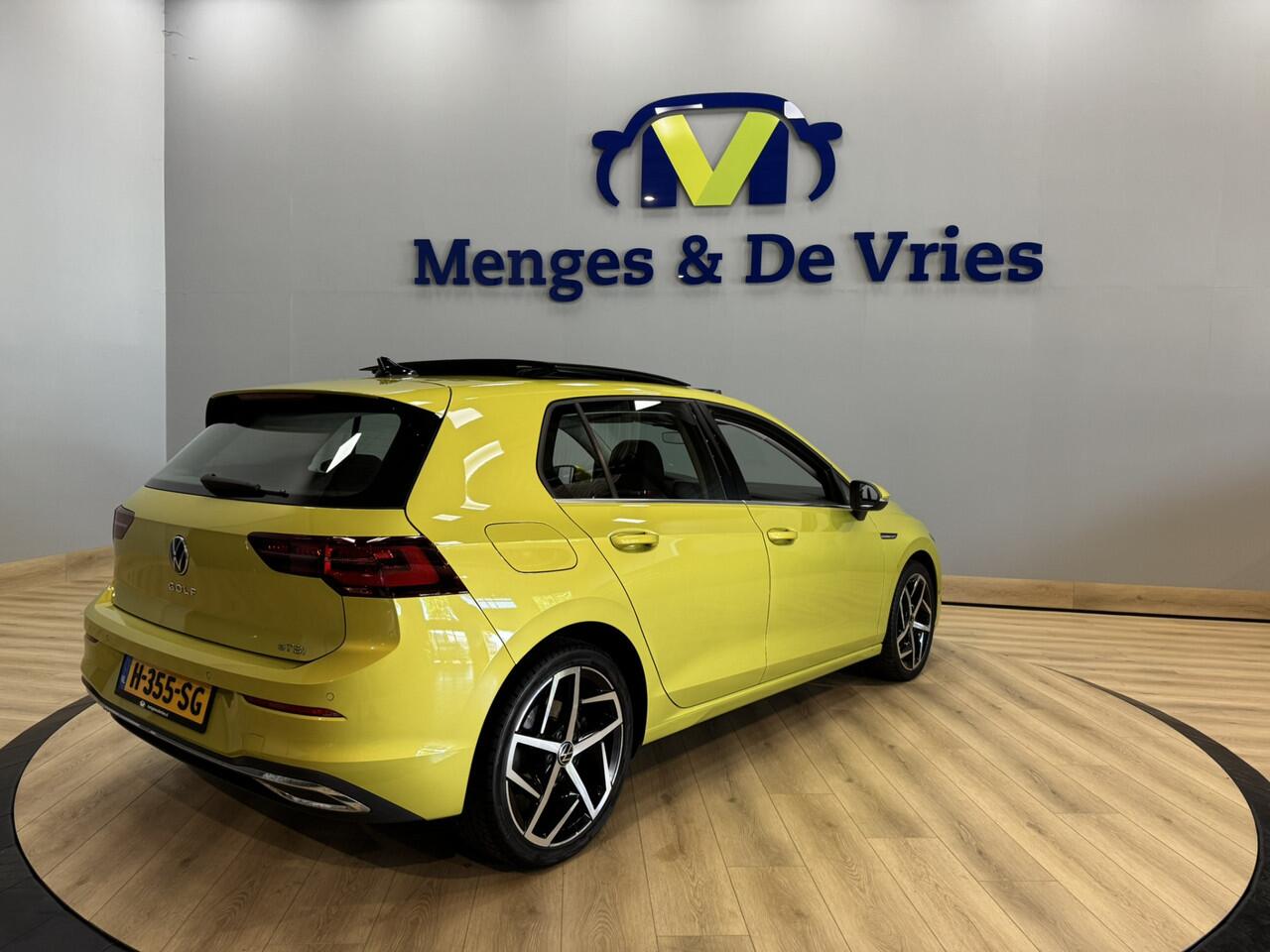 Volkswagen GOLF 1.5 eTSI Style Airco ECC | IQ LED Light | Panorama | Sfeer | Massage | Apple Carplay | Memory | Stuur verwarming | Adaptive Cruise | Isofix | NAP |