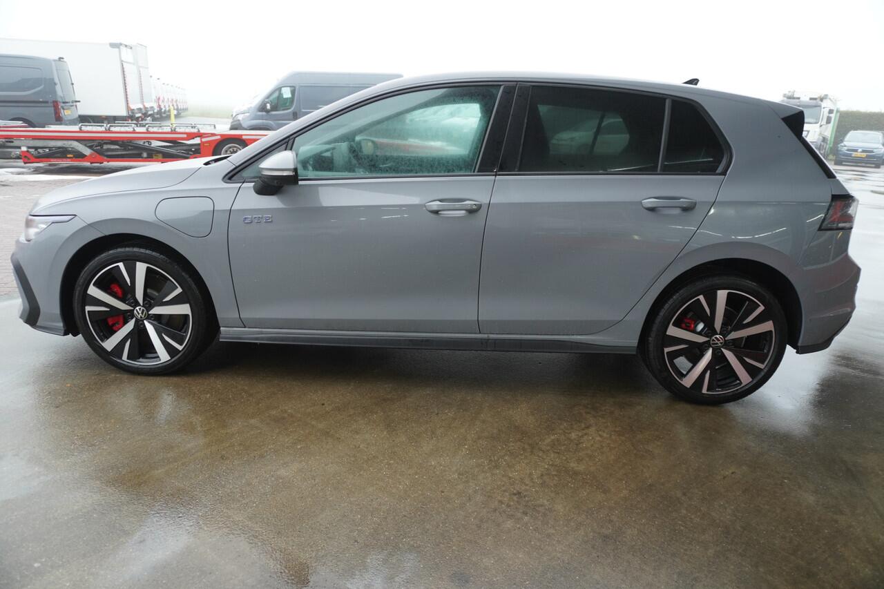 Volkswagen GOLF 1.5 eHybrid GTE 272PK Automaat Black Style nr. V145 | Climate | Adap.Cruise | 360 camera | Navigatie via Apple-Android