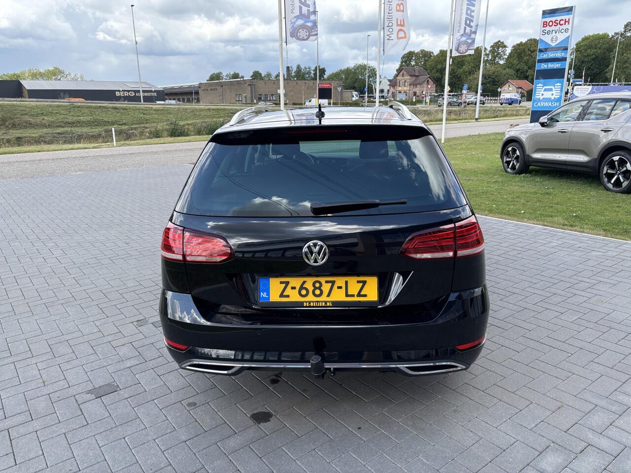 Volkswagen GOLF Variant 1.5 TSI Highline 150pk DSG Navi I Trekhaak I Led