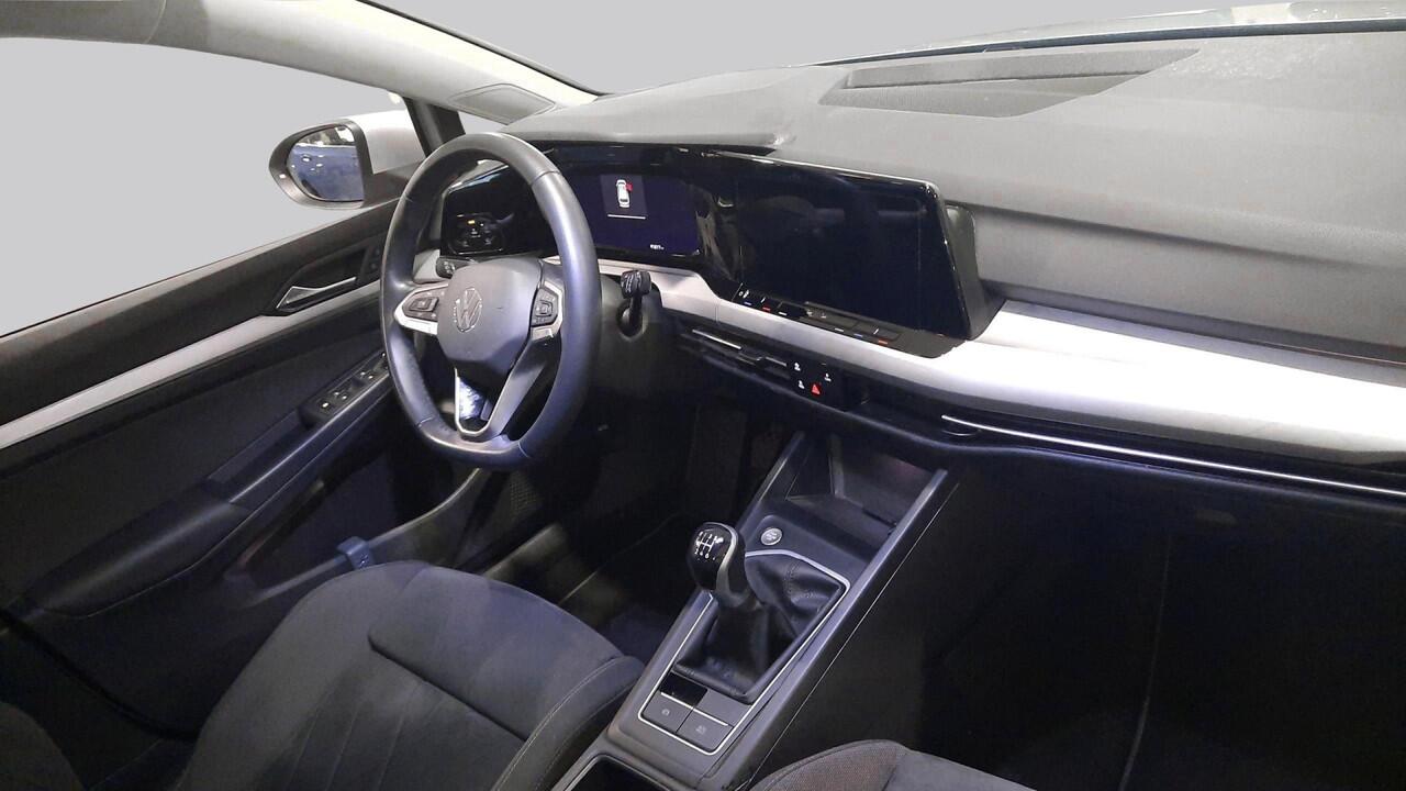 Volkswagen GOLF Variant 1.0 TSI Life Business | Camera | Ergonomische stoel | App Connect | Navigatie |