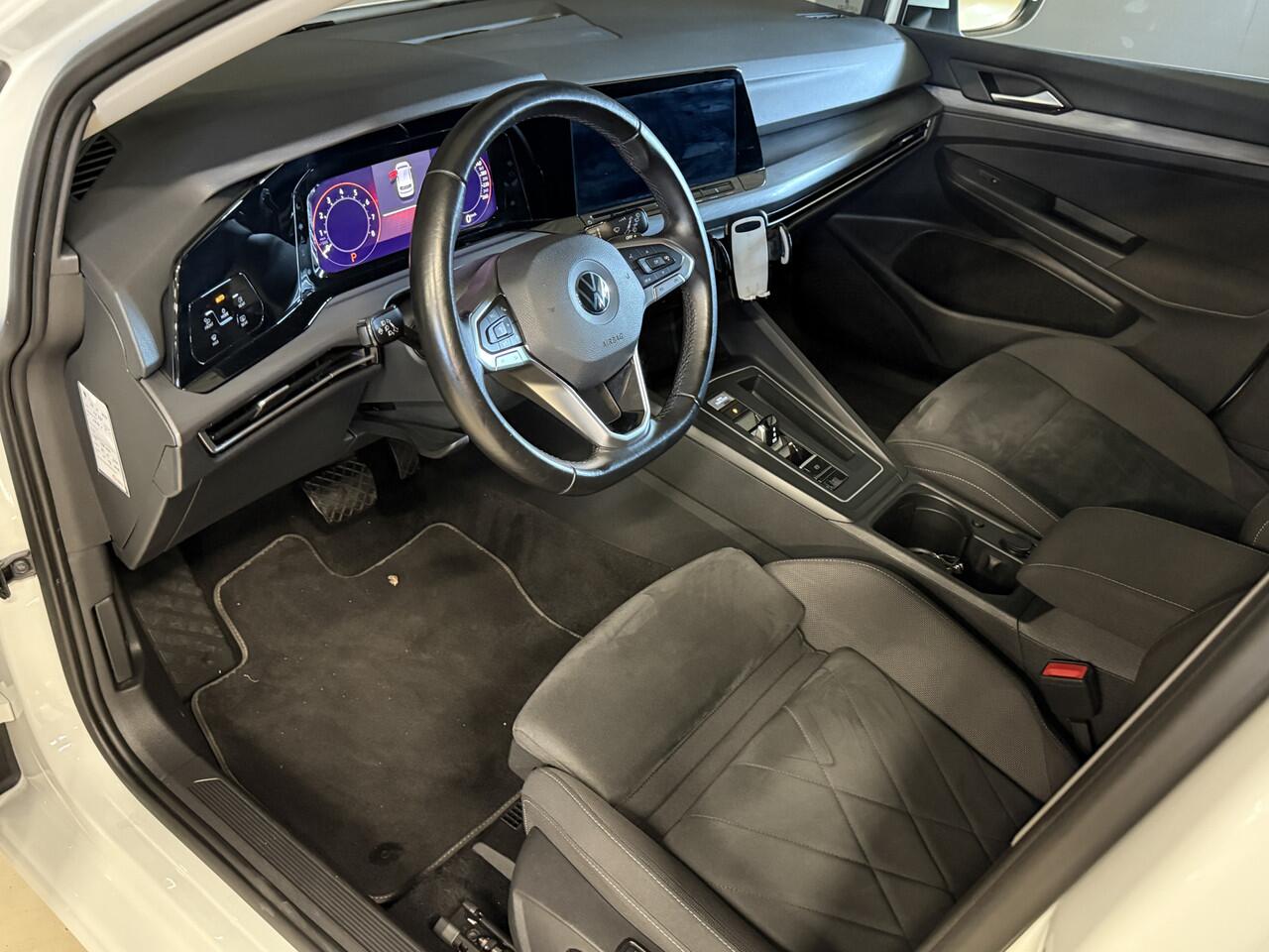 Volkswagen GOLF 1.5 eTSI Style | Memory stoelen | 18'' inch | Virtual cockpit