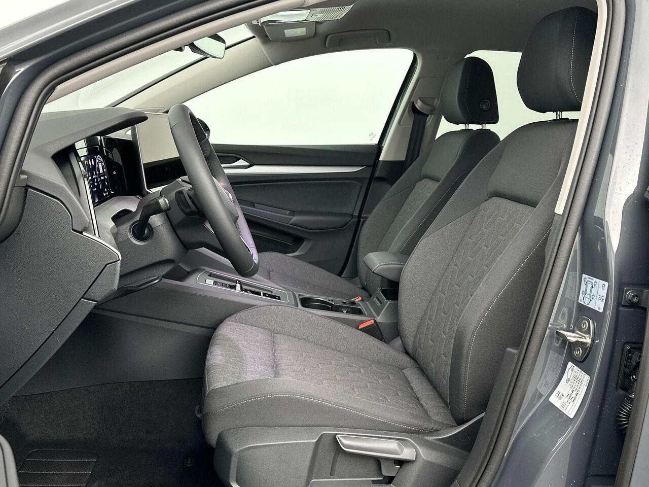 Volkswagen GOLF 1.5 eTSI Life Edition 1.5 eHybrid 150 kW / 204 pk