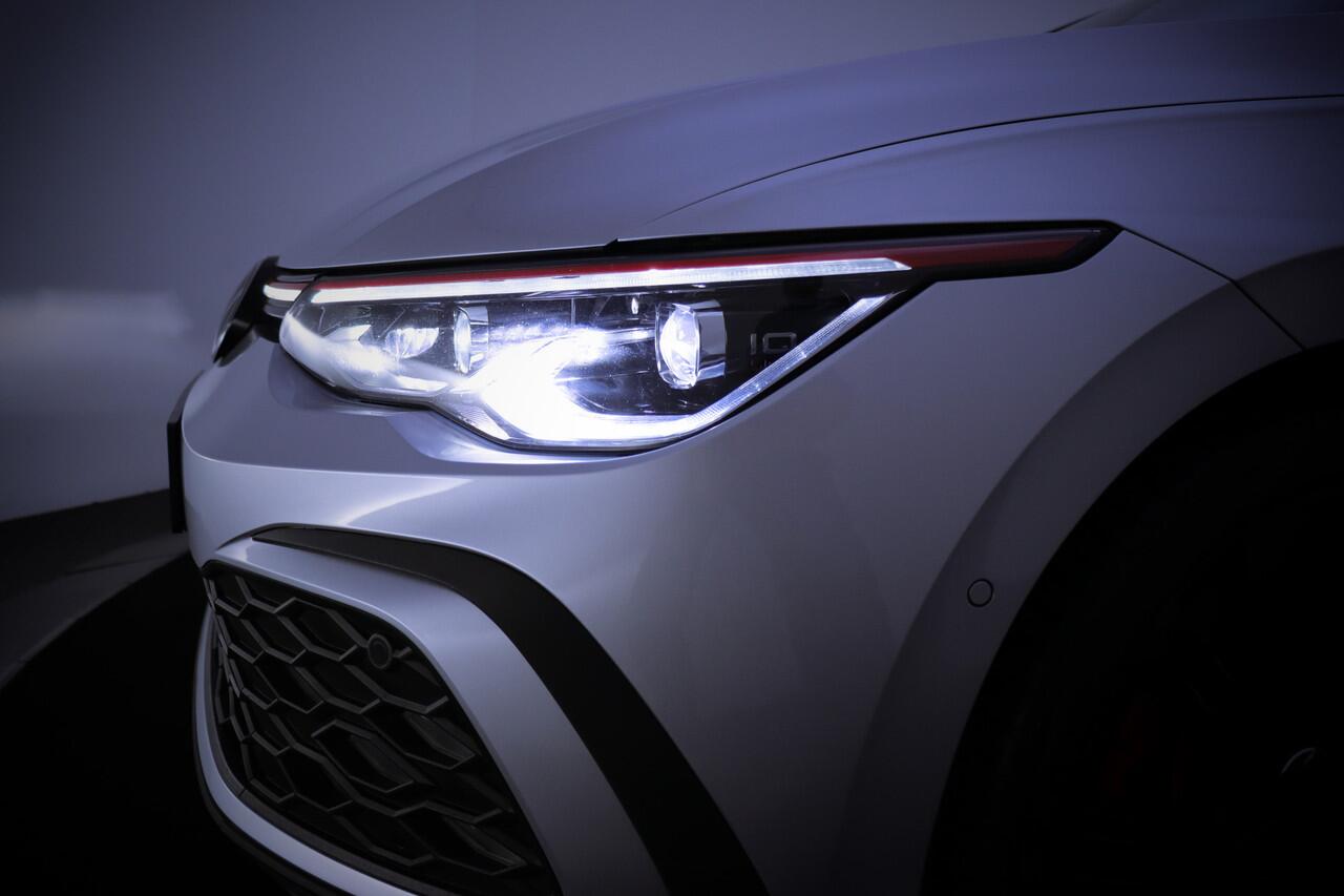 Volkswagen GOLF 2.0GTI DSG 245PK PANO | NAVI | APP CONNECT | TREKH. | STUUR+STOELVERW. | ACC | BLINDSPOT | CAMERA | LMV 18''