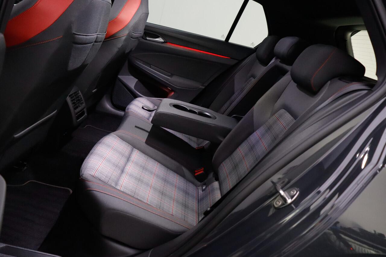 Volkswagen GOLF 2.0GTI Dsg PANO | ADAPTIEF CRUISE | STOEL.VW | CARPLAY | IQ-LIGHTS | 19 INCH ESTORIL VELGEN