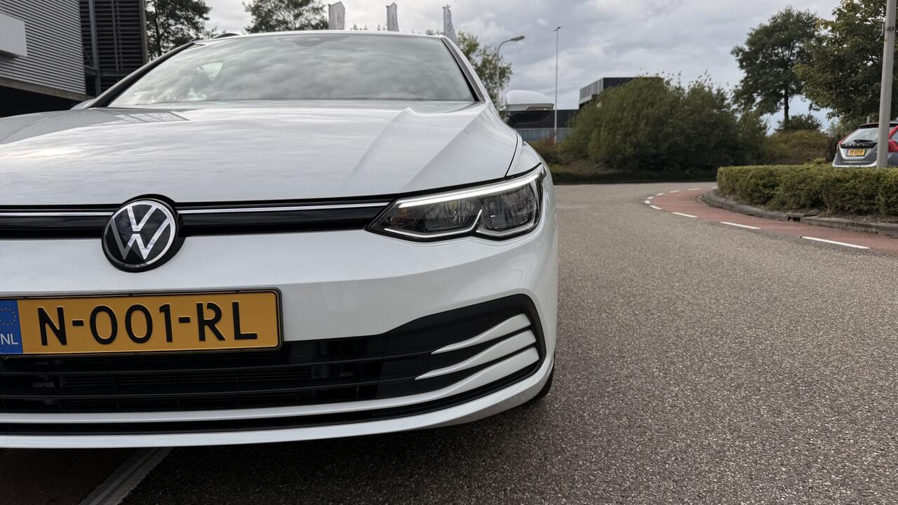 Volkswagen GOLF Variant 1.5 TSI Style / Adaptive Cruise Control / CarPlay / Stuur en Stoelverwarming