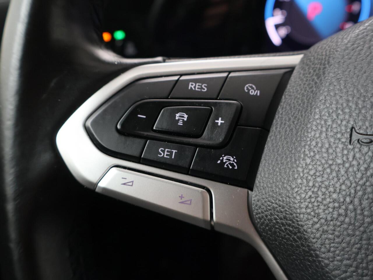 Volkswagen GOLF 1.5 eTSI DSG Style | 150 PK |Park-Assist| Ergo-Active stoelen | ACC | Stoelverwarming |