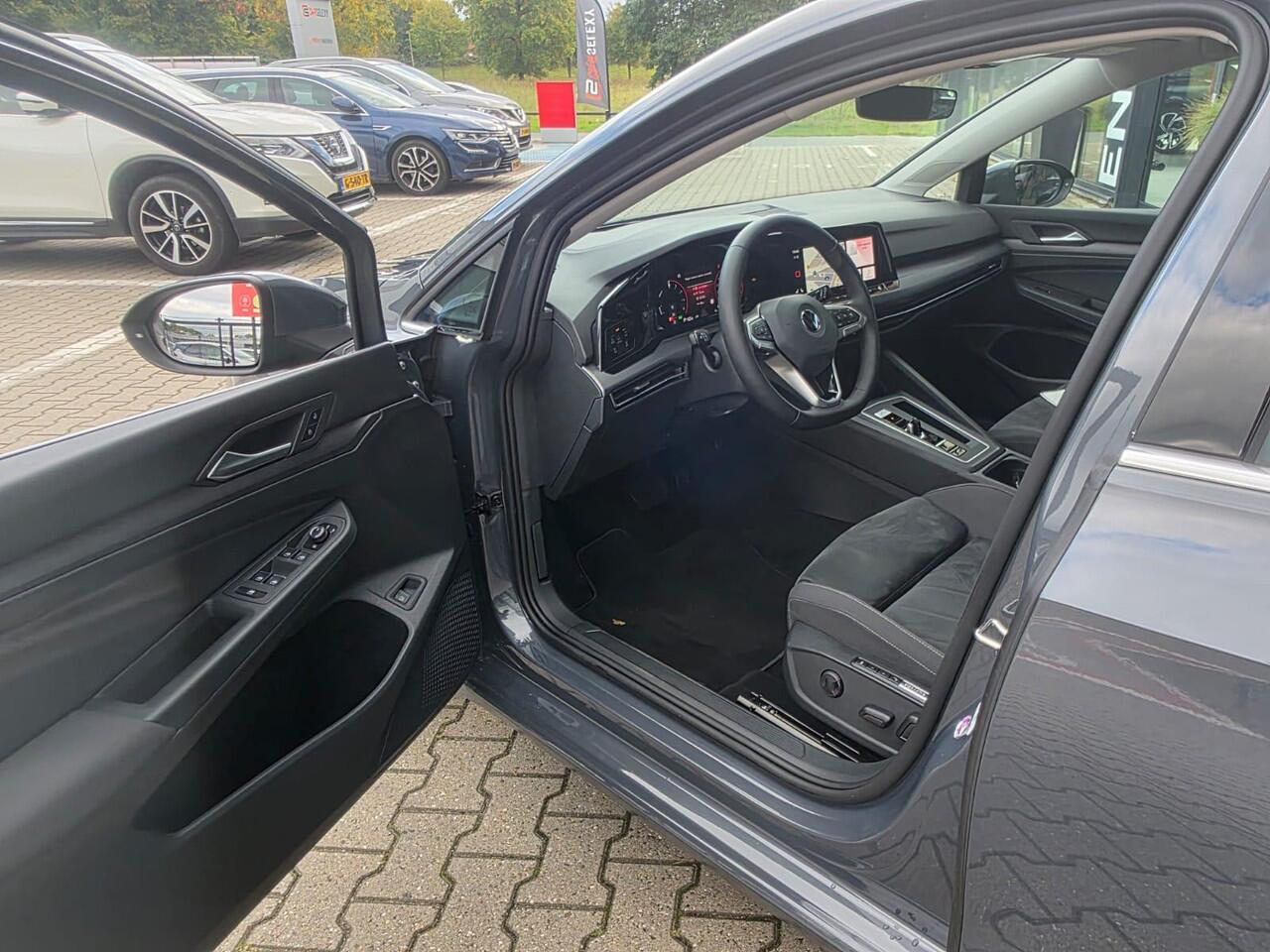 Volkswagen GOLF 1.4 eHybrid Plug-In Style *Trekhaak & ACC*