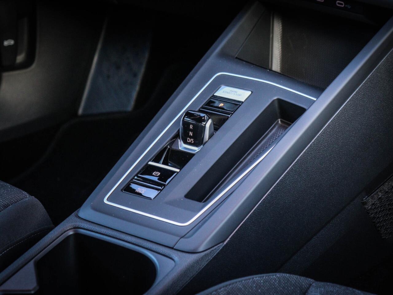 Volkswagen GOLF 1.5 eTSI Life Business Zeer zuinig