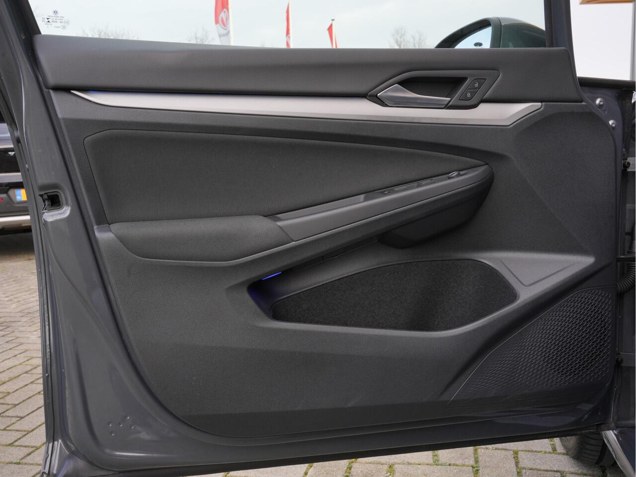 Volkswagen GOLF 1.0 eTSI DSG Life | Navigatie | Camera | Adaptive Cruise | LED | Android/Apple Carplay