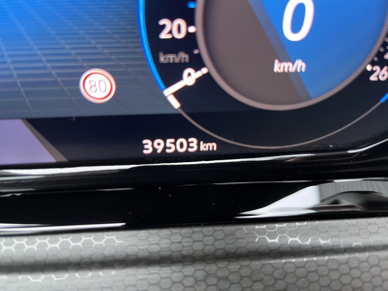 Volkswagen GOLF 1.4 eHybrid GTE / AUTOMAAT/ 245 PK/ BLACK STYLE/ IQ. LIGHT/ LED MISTLAMPEN/ KEYLESS/ ADAPT. CRUISE/ CLIMA 3-ZONE/ HEAD-UP DISPLAY/ PARK. SENSOREN + CAMERA