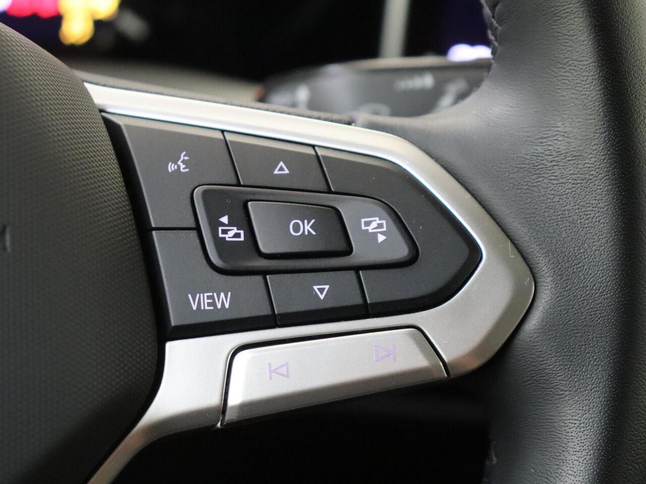 Volkswagen GOLF Variant 1.5 TSI Life Business