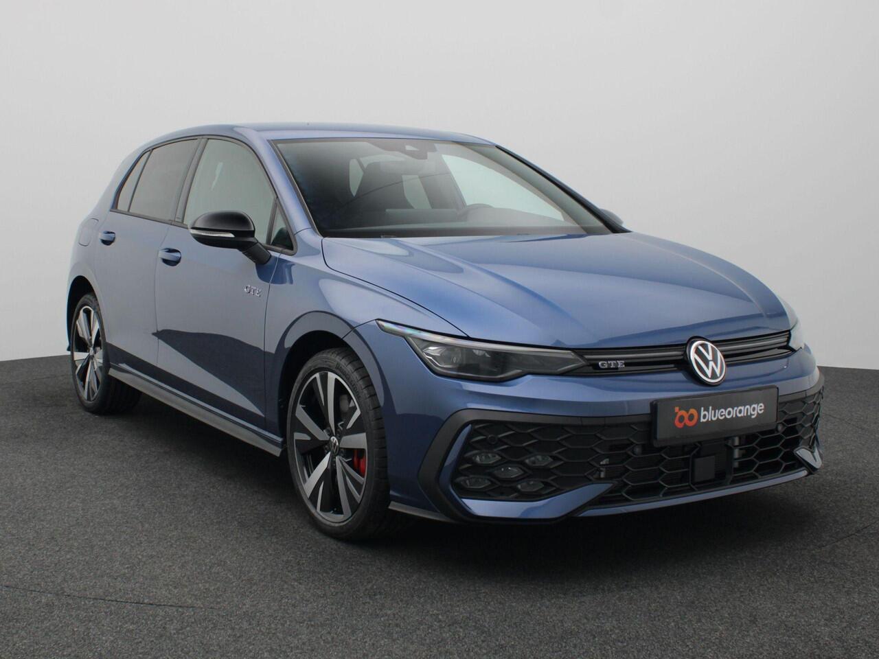 Volkswagen GOLF 1.5 eHybrid GTE 272PK DSG Black style, 18" lichtmetalen velgen, Side Assist, Achteruitrijcamera, Stoel-Stuurverwarming, Navi via Apple Carplay/Android Auto, Matrix-LED verlichting