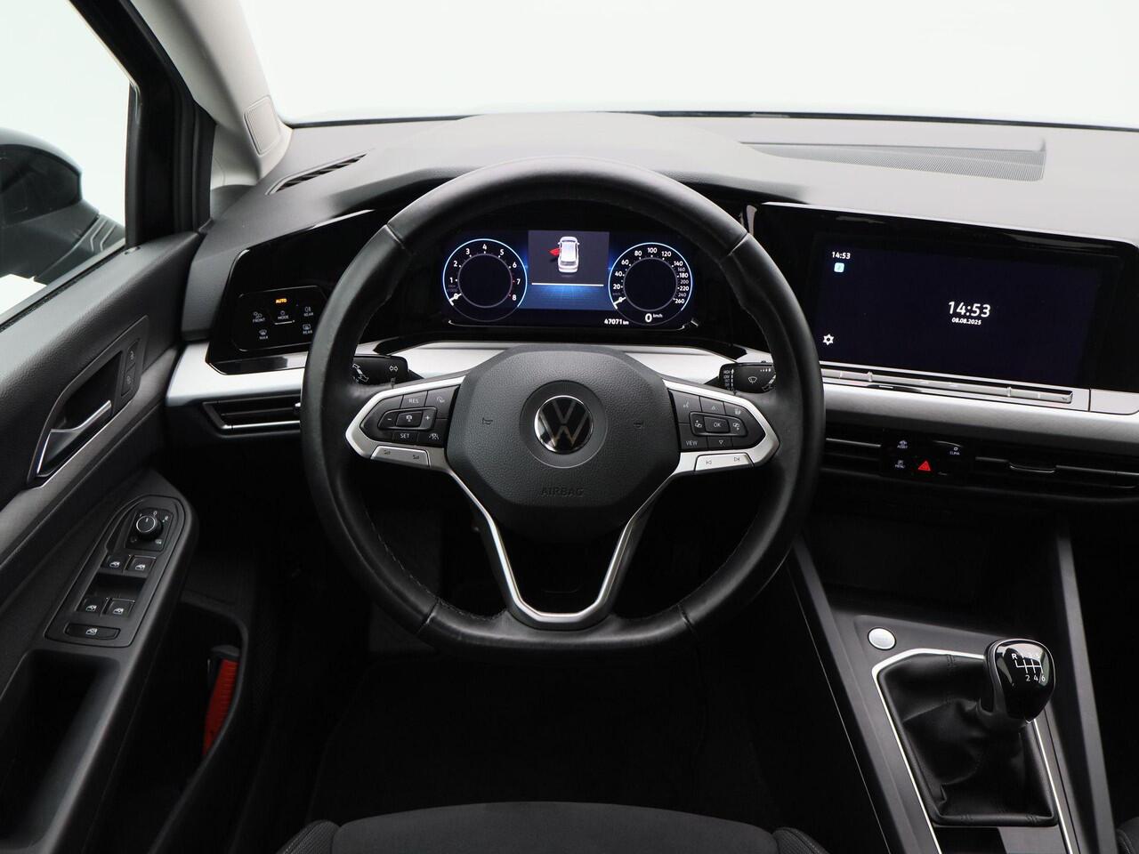 Volkswagen GOLF Variant 1.0 TSi 110 Pk Life Business | LED | Carplay | Parkeersensoren | Navigatiesysteem | Elektrische Stoel | 16 Inch | 47.068 Km!