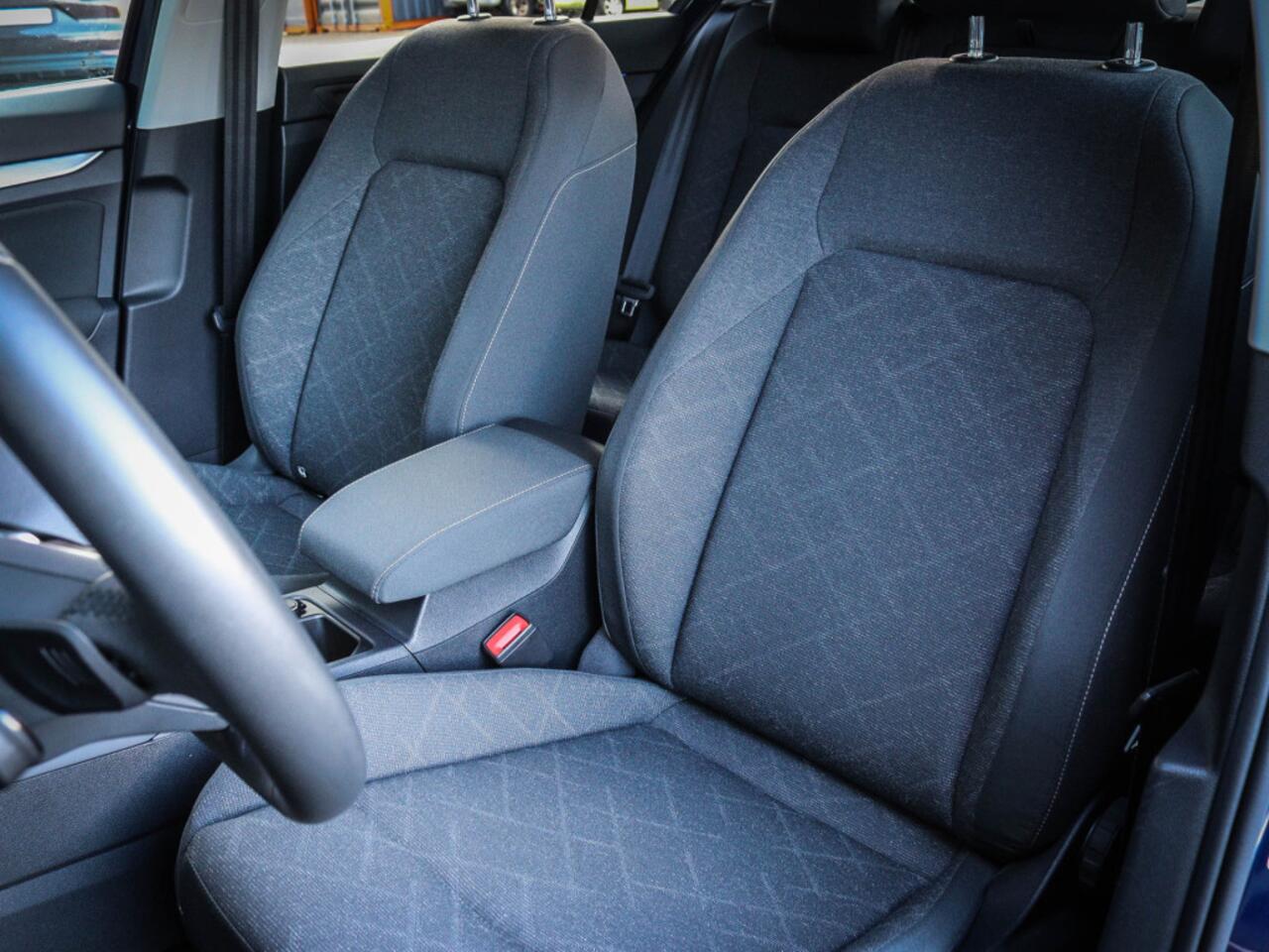 Volkswagen GOLF 1.5 eTSI Life Business Zeer zuinig