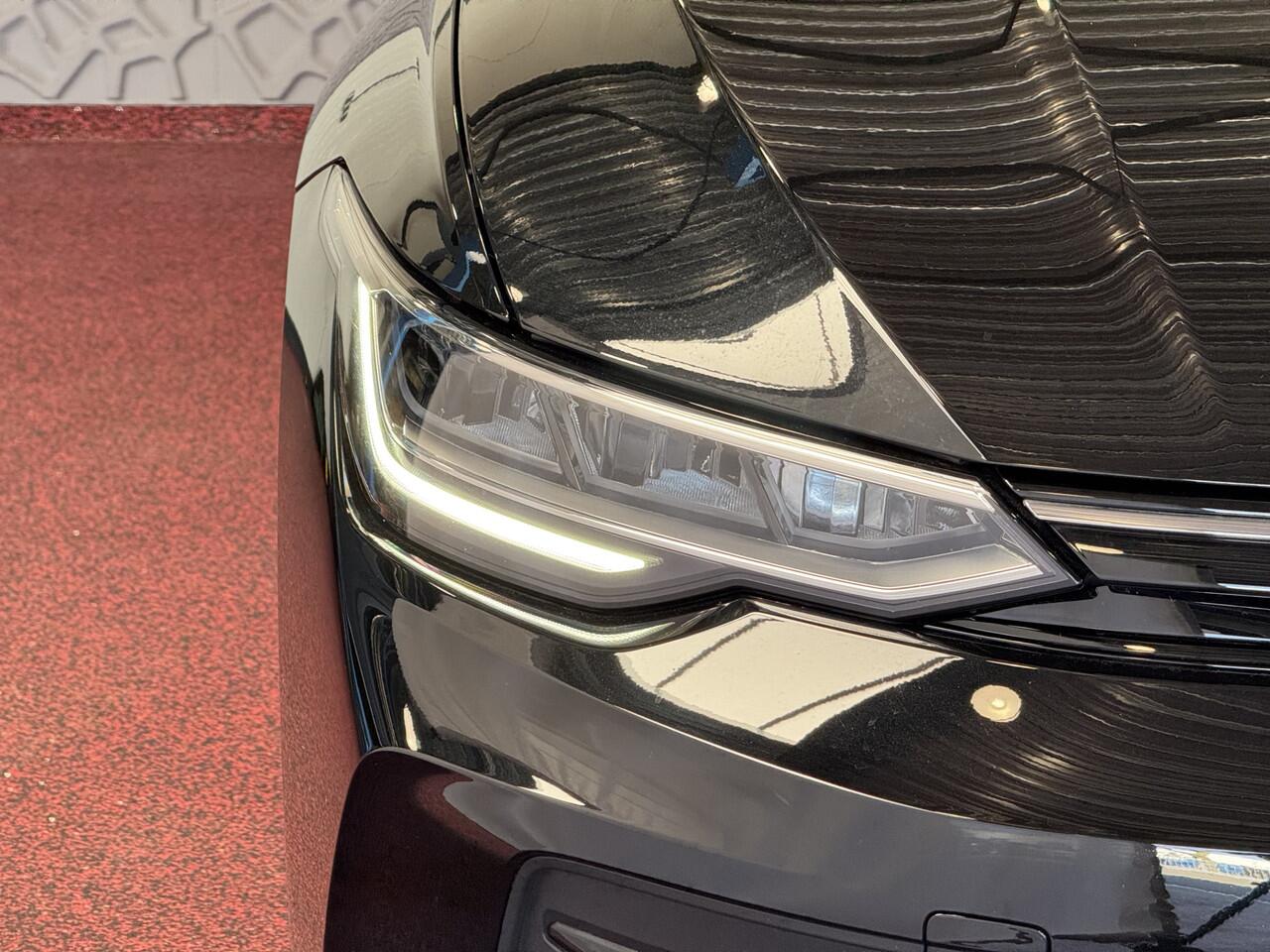 Volkswagen GOLF ?1.5 TSI 150 PK? EDITION LED CARPLAY NAVI CAMERA STOEL/STUUR VERW KEYLESS MHEV "Volkswagen rijden begint bij Topautos.nl - 75 topmodellen direct op voorraad!"