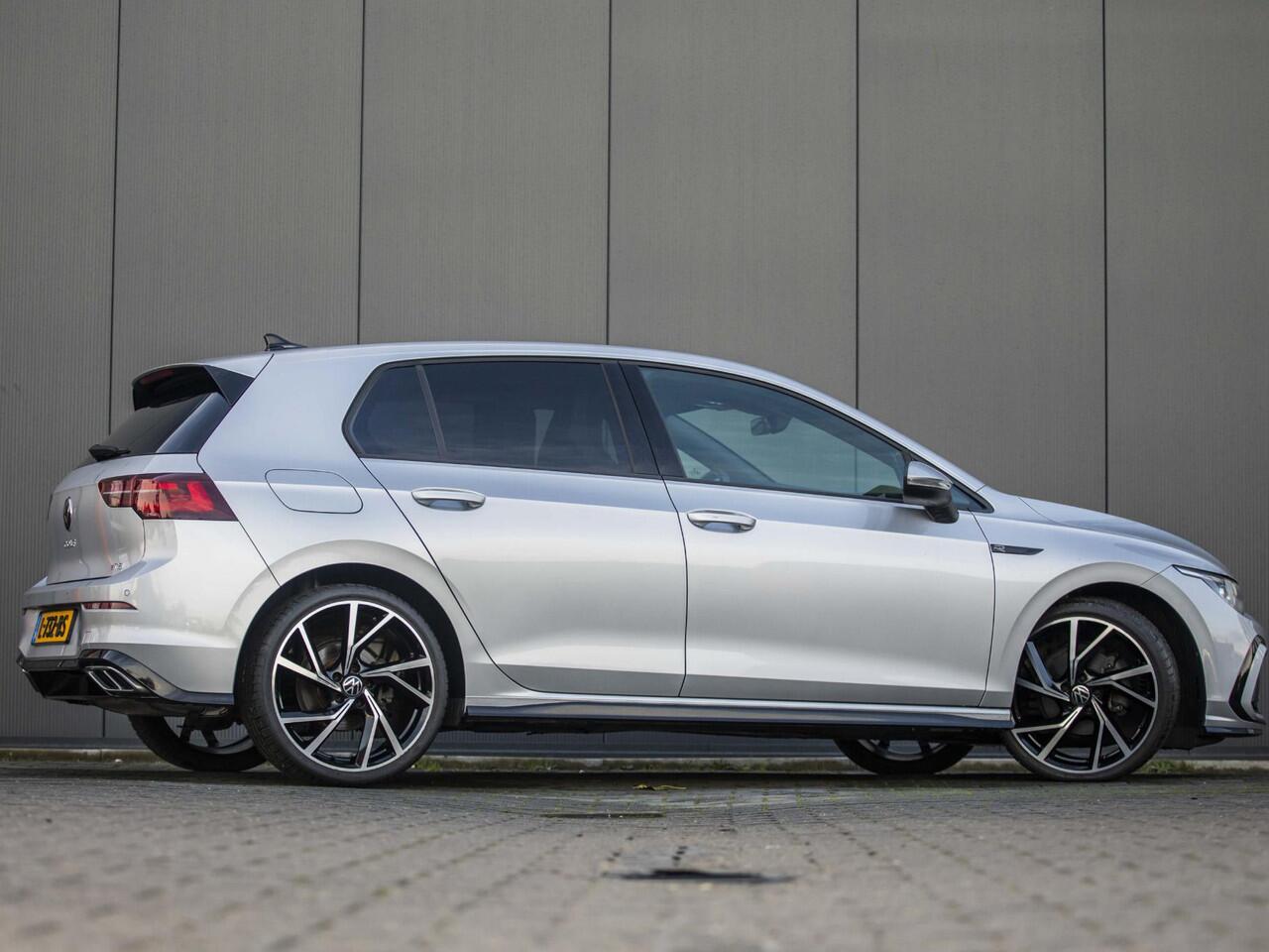 Volkswagen GOLF 1.5 2x R-Line Business 150pk dsg. i Qlight. Stoel Verw. 19 inch lm.