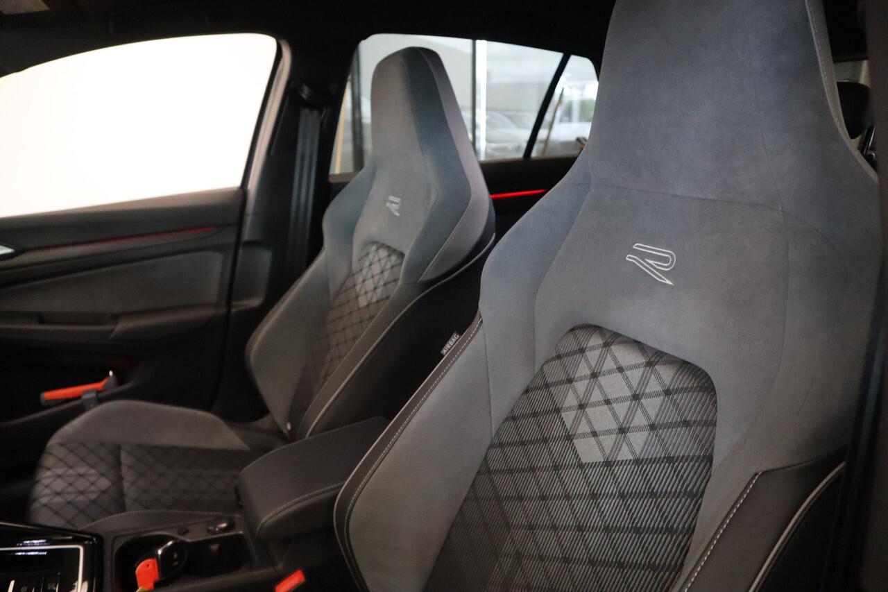 Volkswagen GOLF 1.5 eTSI R-Line 2x Sfeerverlichting Full-led Adaptive-Cruise