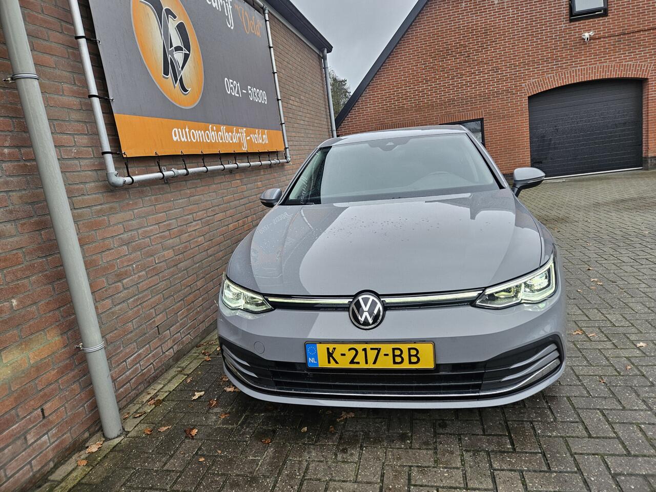 Volkswagen GOLF 1.5 eTSI Style