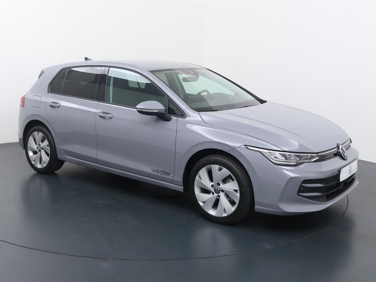 Volkswagen GOLF 8 1.5 eTSI 85kW/116pk DSG Life Edition | Navigatiesysteem | LED verlichting | Achteruitrijcamera | Parkeersensoren voor & achter |