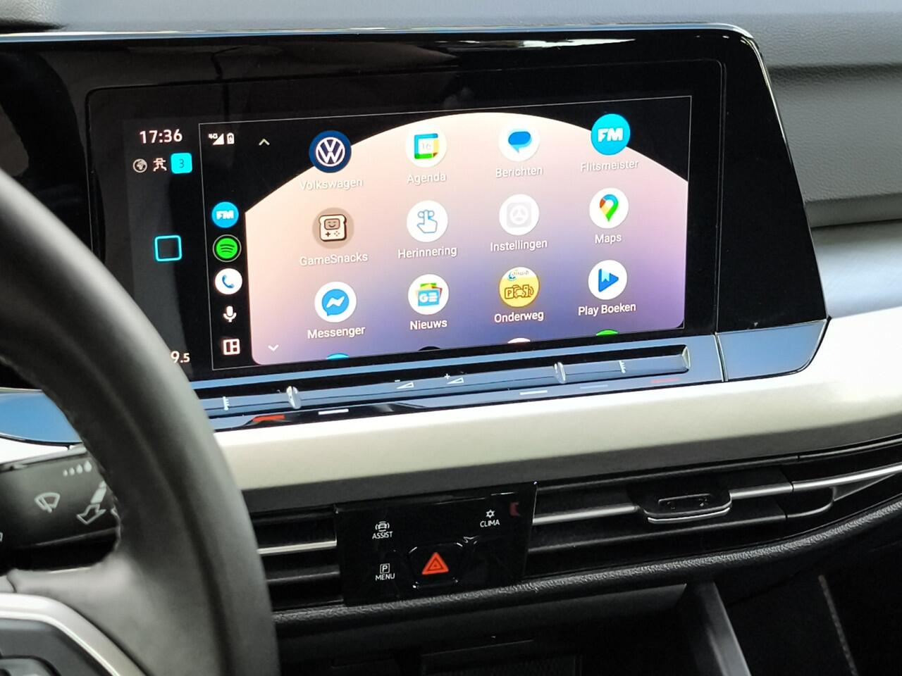 Volkswagen GOLF Variant 1.0 TSI Life 1e-Eig. & Keurig-Onderh. BOVAG-Garantie. NL-Auto..