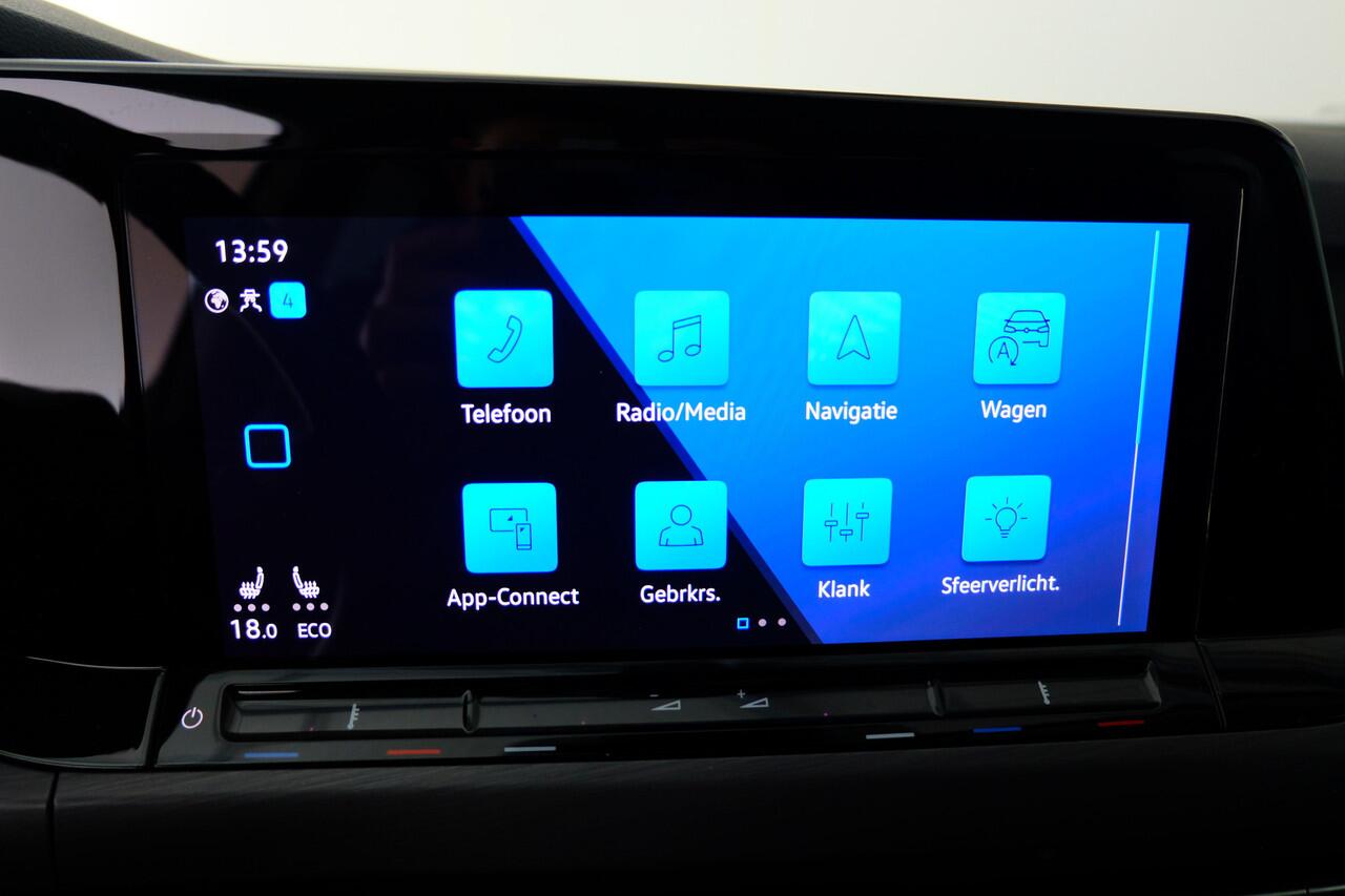 Volkswagen GOLF 1.4 eHybrid Style | TREKHAAK | CARPLAY | CAMERA |