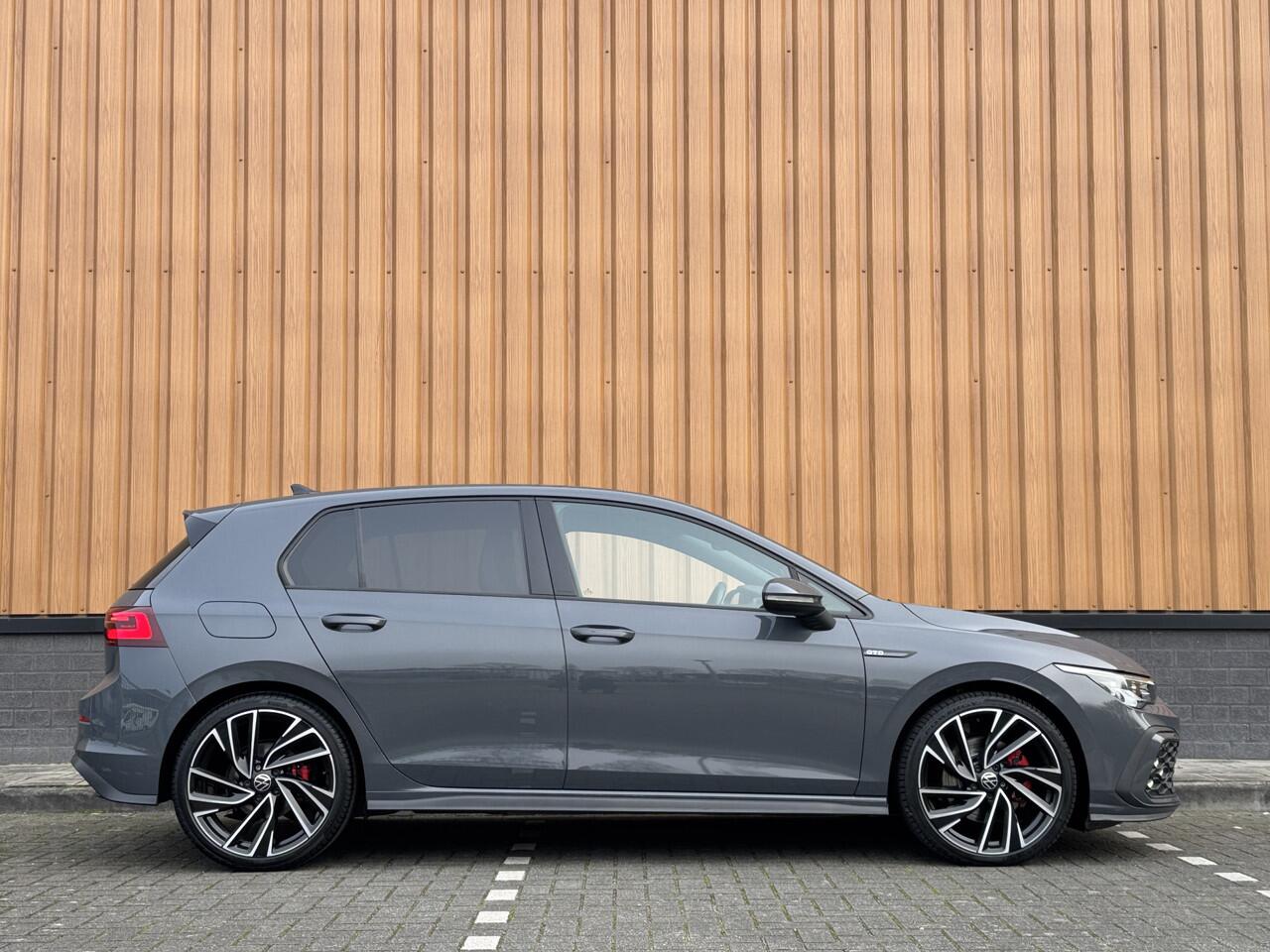 Volkswagen GOLF 2.0 TDI GTD | 200 PK! | Apple Carplay | Android Auto | Sfeerverlichting | Navigatie | Adaptieve Cruise Control | Lane Assist | IQ Light | LED | DAB | Dodehoek Sensor |