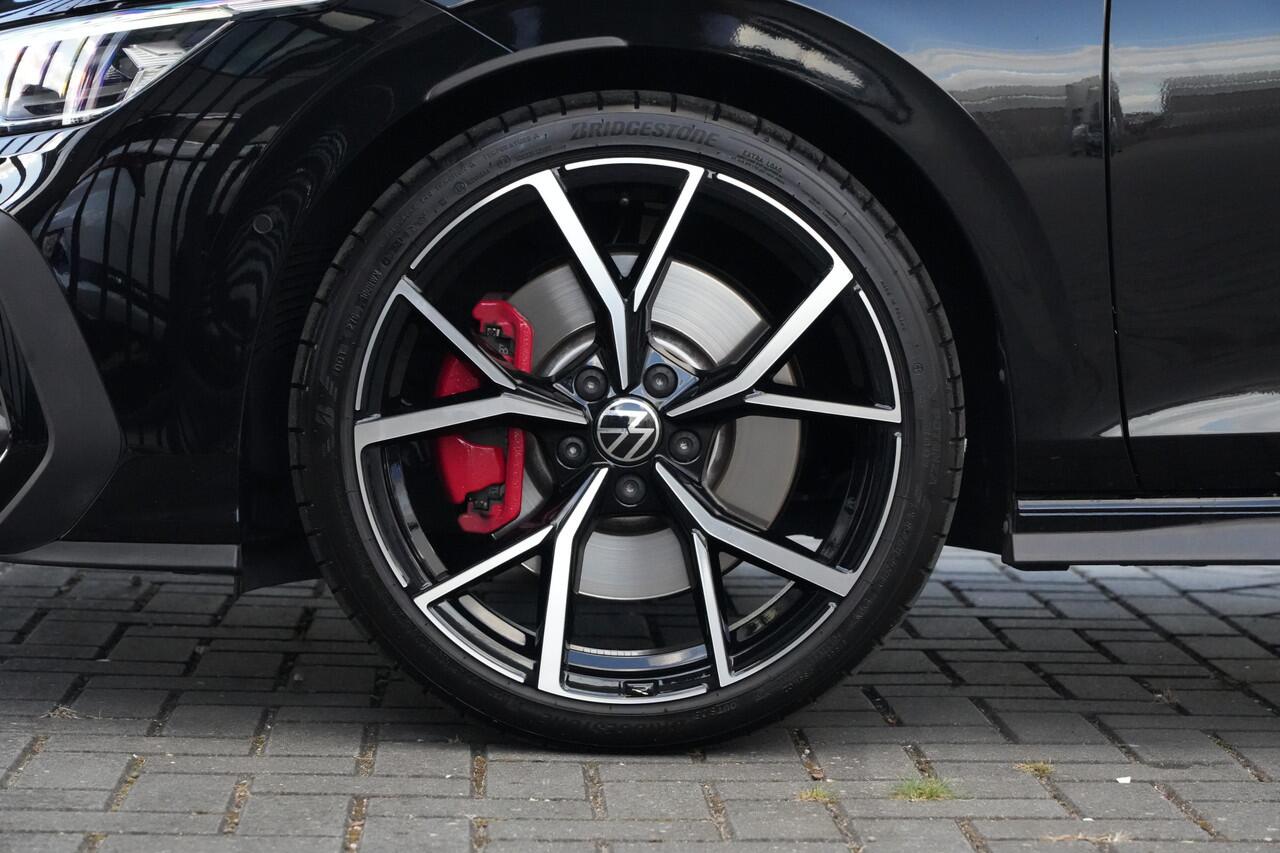 Volkswagen GOLF 2.0 TSI GTI 265pk Panoramadak/HarmanKardon/Camera