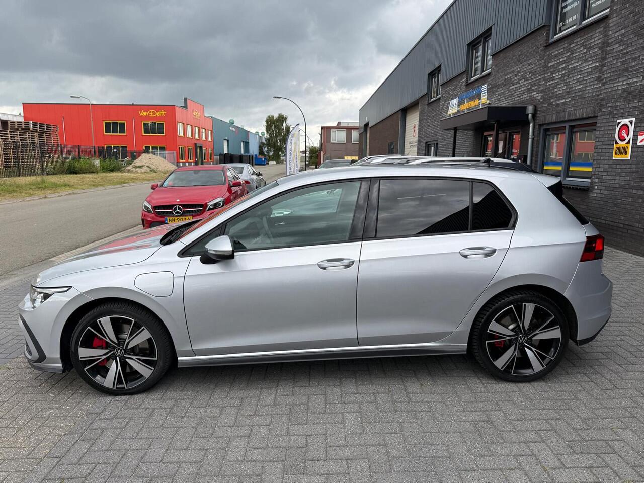 Volkswagen GOLF 1.4 eHybrid GTE | 2E EIGENAAR | 12MND GARANTIE | LED | DAB | CARPLAY | NAVI | ADAPTIVE CRUISE | LMV | BTW AUTO |