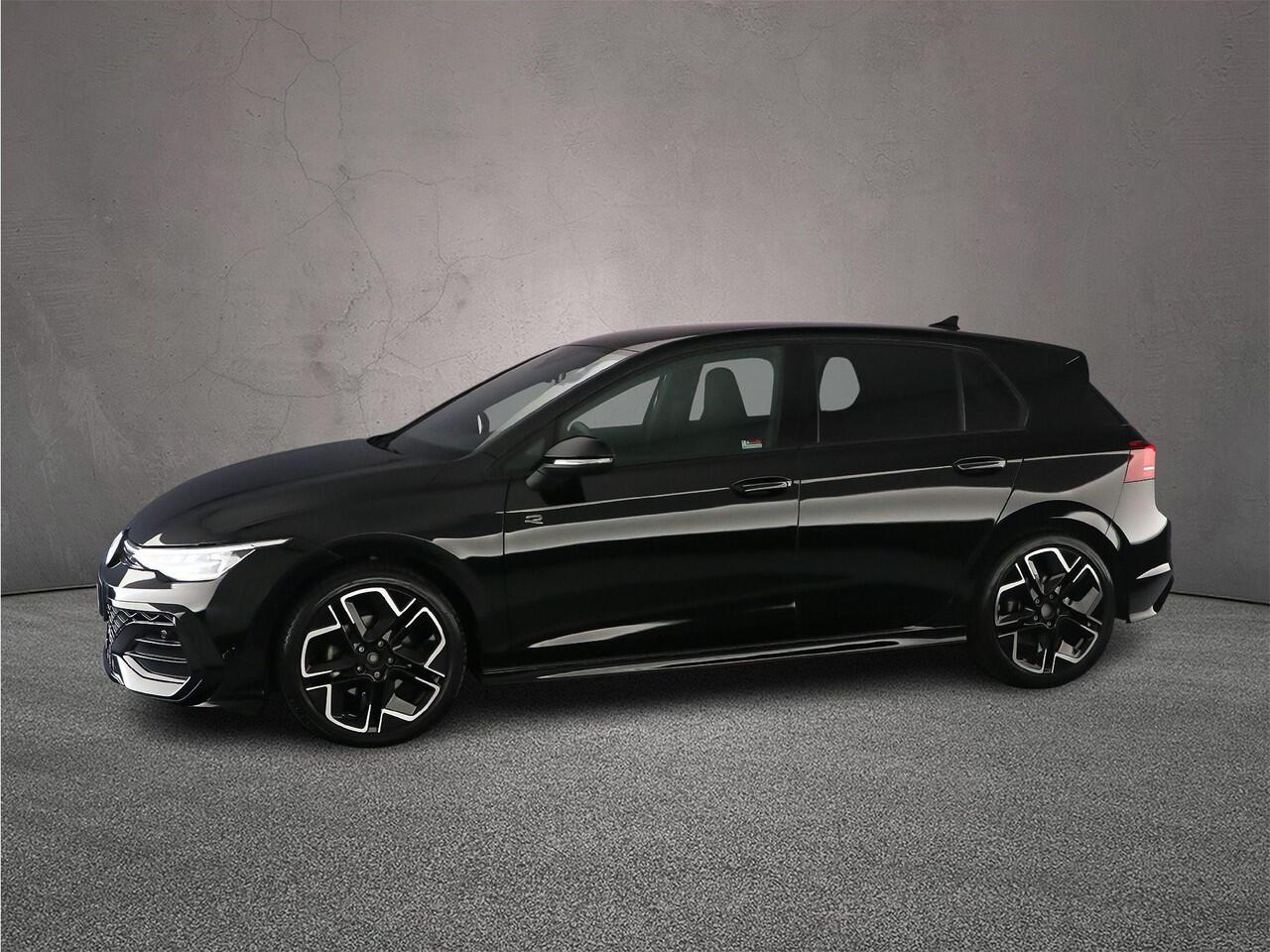 Volkswagen GOLF R-Line Edition 1.5 eTSI 150pk DSG Automaat Adaptive cruise control, Navigatie, Achteruitrijcamera, LED koplampen, Stuurwiel verwarmd, Parkeersensoren