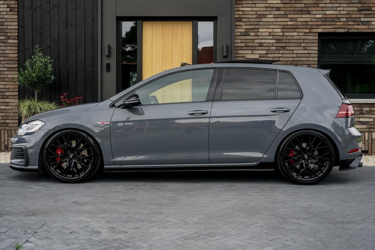 Volkswagen GOLF 2.0 TSI GTI TCR Nardo/Pano/DCC/Bull-X/HG/KW
