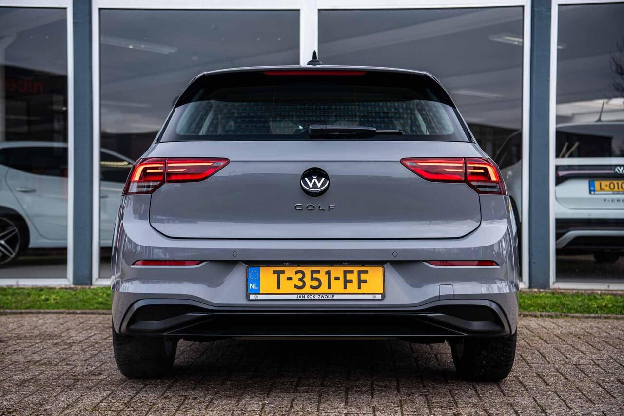 Volkswagen GOLF 1.0 TSi 110 pk Life | Achteruitrijcamera | Parkeersensoren | Digit. Instrumentarium