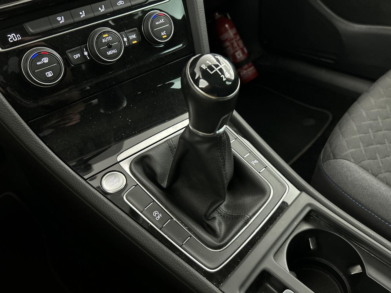 Volkswagen GOLF TSI Highline Pano-dak/Digi.Dashoard/Camera/Climate