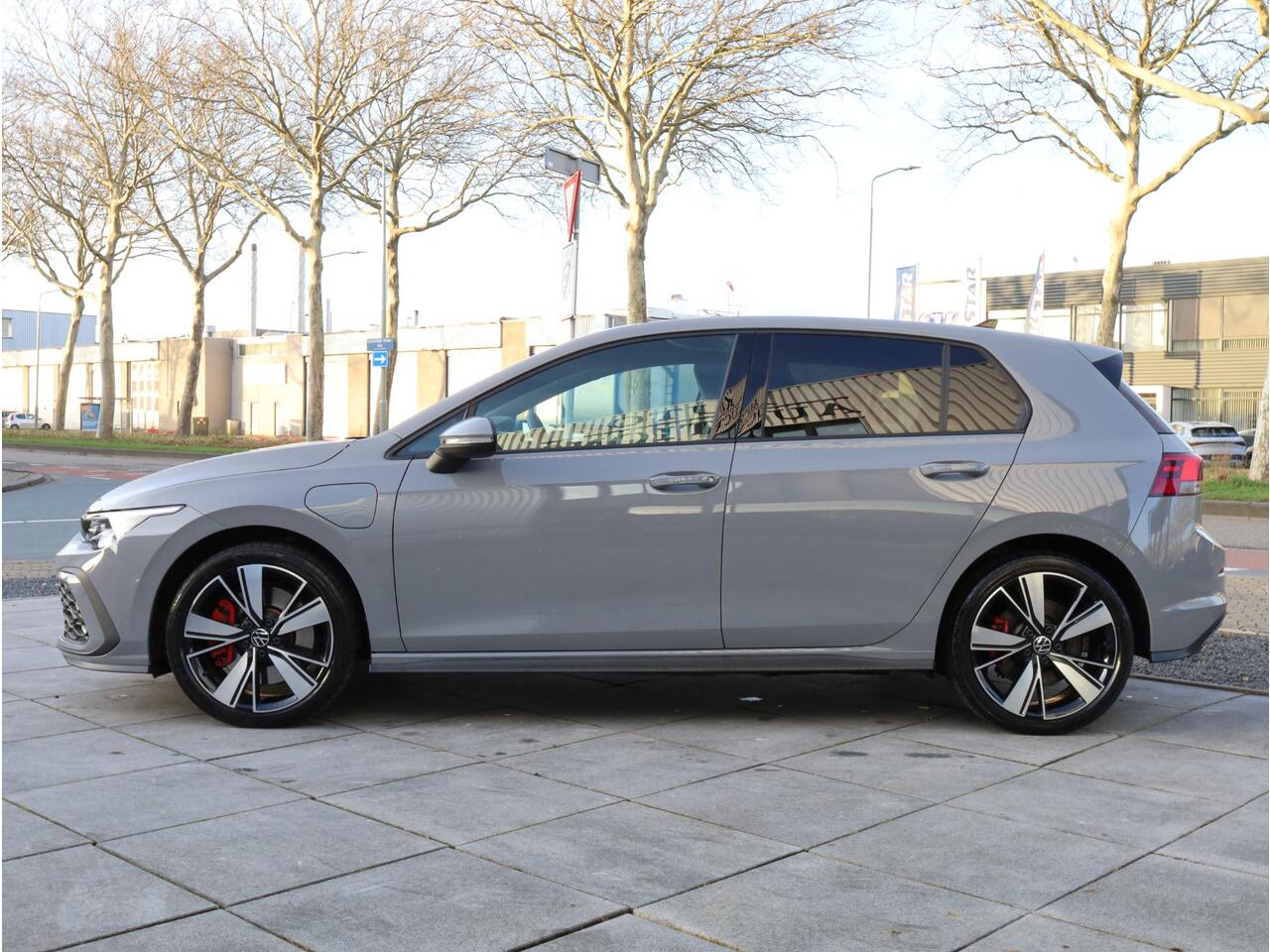 Volkswagen GOLF GTE 1.4 eHybrid 245PK | Achteruitrijcamera | Adaptive Cruise | Stoel&Stuurverwarming | Getint Glas | Carplay/Android |