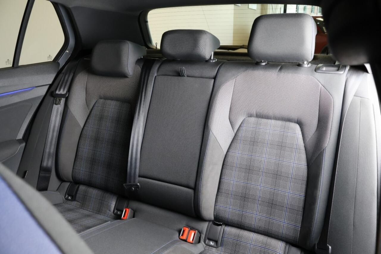 Volkswagen GOLF 1.4 Ehybrid GTE - Open Dak - Stoel+Stuurverwarming - Navi - Carplay