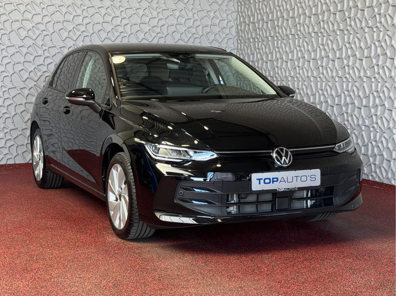 Volkswagen GOLF ?1.5 TSI 150 PK? EDITION LED CARPLAY NAVI CAMERA STOEL/STUUR VERW KEYLESS MHEV "Volkswagen rijden begint bij Topautos.nl - 75 topmodellen direct op voorraad!"