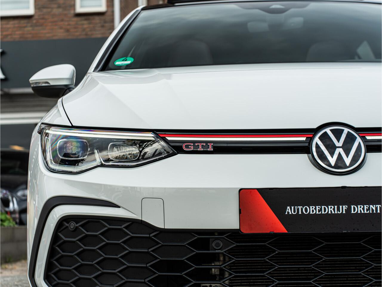 Volkswagen GOLF 2.0 TSI GTI UNIEK HANDBAK!! PANO STANDKACHEL CAMERA DODEHOEK IQ LIGHT