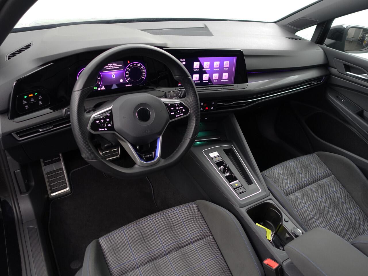 Volkswagen GOLF 1.4 eHybrid GTE Clubsport Aut- Xenon Led Matrix, Carplay, Stuur/Stoelverwarming, Ada Cruise, Sfeerverlichting