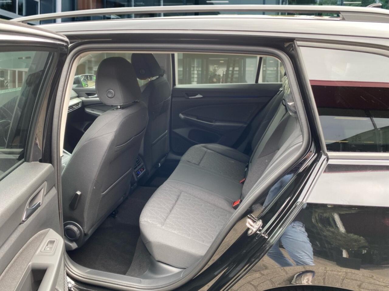 Volkswagen GOLF 1.5eTSI DSG 150 PK ACC/CAMERA/E-KLEP/CARPLAY/STUUR-STOELVERW