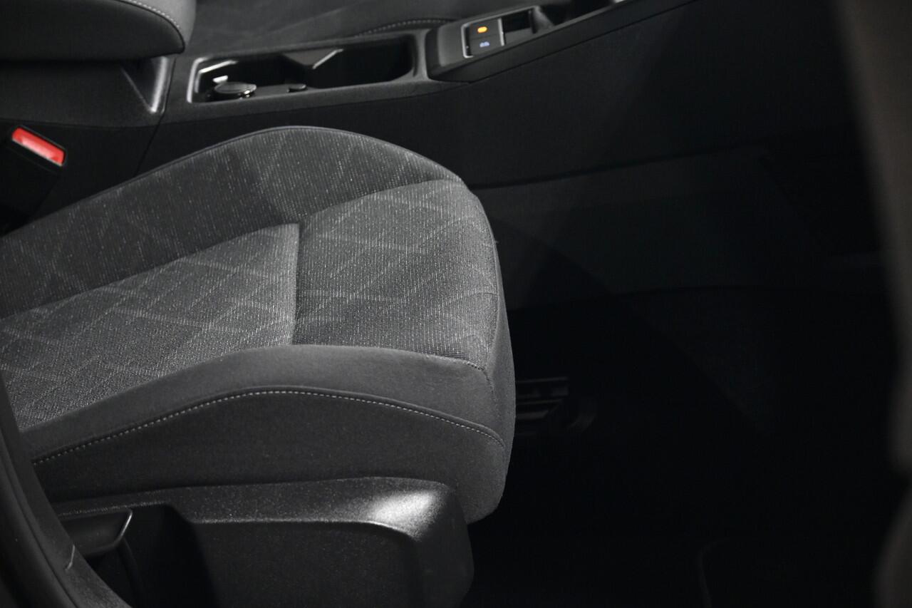 Volkswagen GOLF 1.0 TSI Life Business