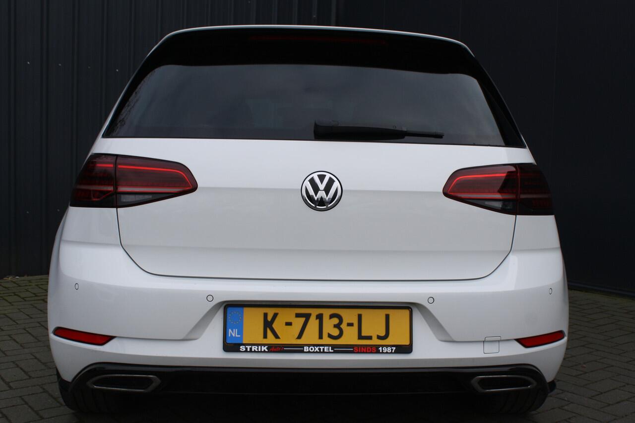 Volkswagen GOLF 1.5 TSI Highline Business R - AUTOMAAT - NAVIGATIE - PDC - VIRTUAL COCKPIT - KEYLESS