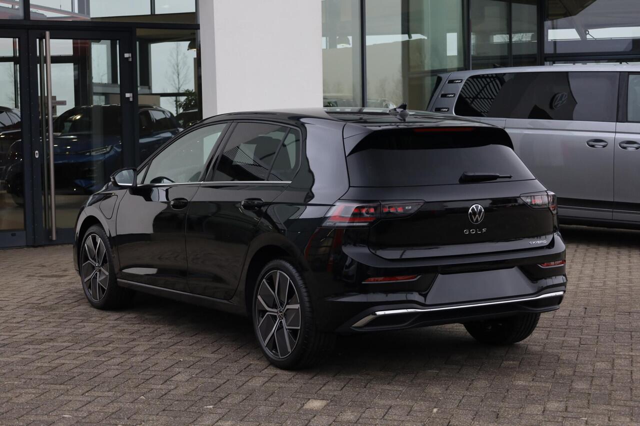 Volkswagen GOLF 1.5 eHybrid Style Edition 204PK / 150kW LED Matrix IQ.Light, 360° camera, Apple Carplay & Android Auto, achteruitrijcamera, head-up display, 3-zone Climatronic, draadloos telefoon laden, voorstoelen verwarmbaar met massagefunctie, dynamische grootlichtass