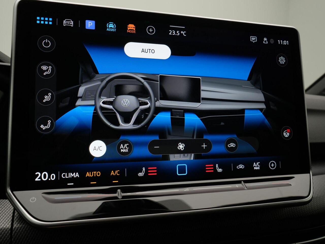 Volkswagen GOLF 1.5 eTSI 150 pk DSG R-Line Edition | Panoramadak | Head-up display | Stoel-/stuurverwarming | IQ Light | Achteruitrijcamera | Sportstoelen | 18 inch