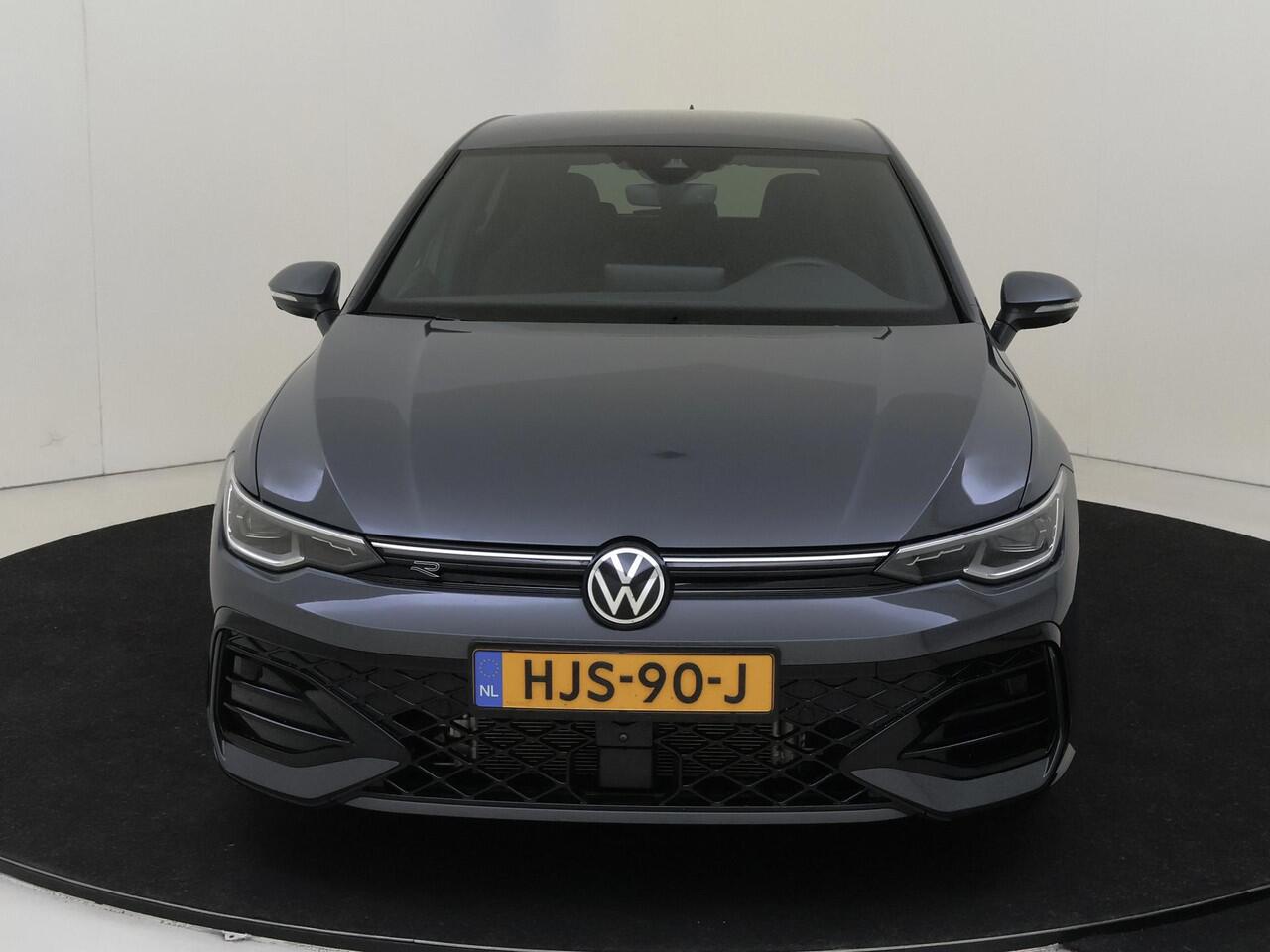 Volkswagen GOLF 1.5 eTSI R-Line Edition